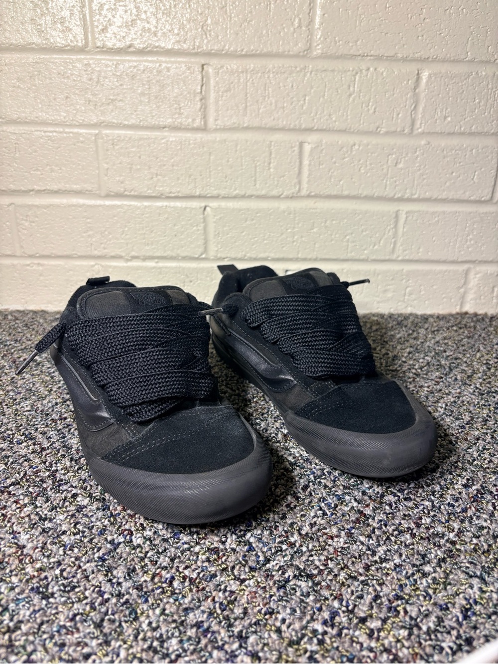 Black Knu Skool Vans